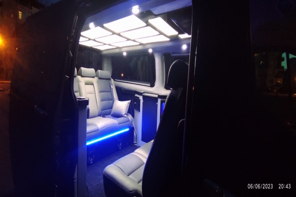 Ford Tourneo Custom - Şoförlü 